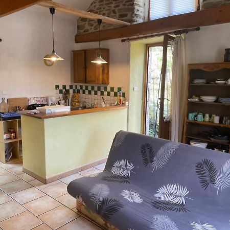 Charmant Petit Gite Au Coeur De L'Ardeche Saint-Melany Zewnętrze zdjęcie