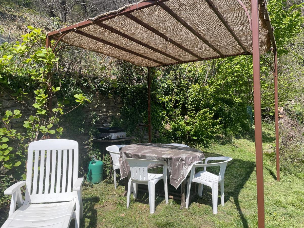 Charmant Petit Gite Au Coeur De L'Ardeche Saint-Melany Zewnętrze zdjęcie