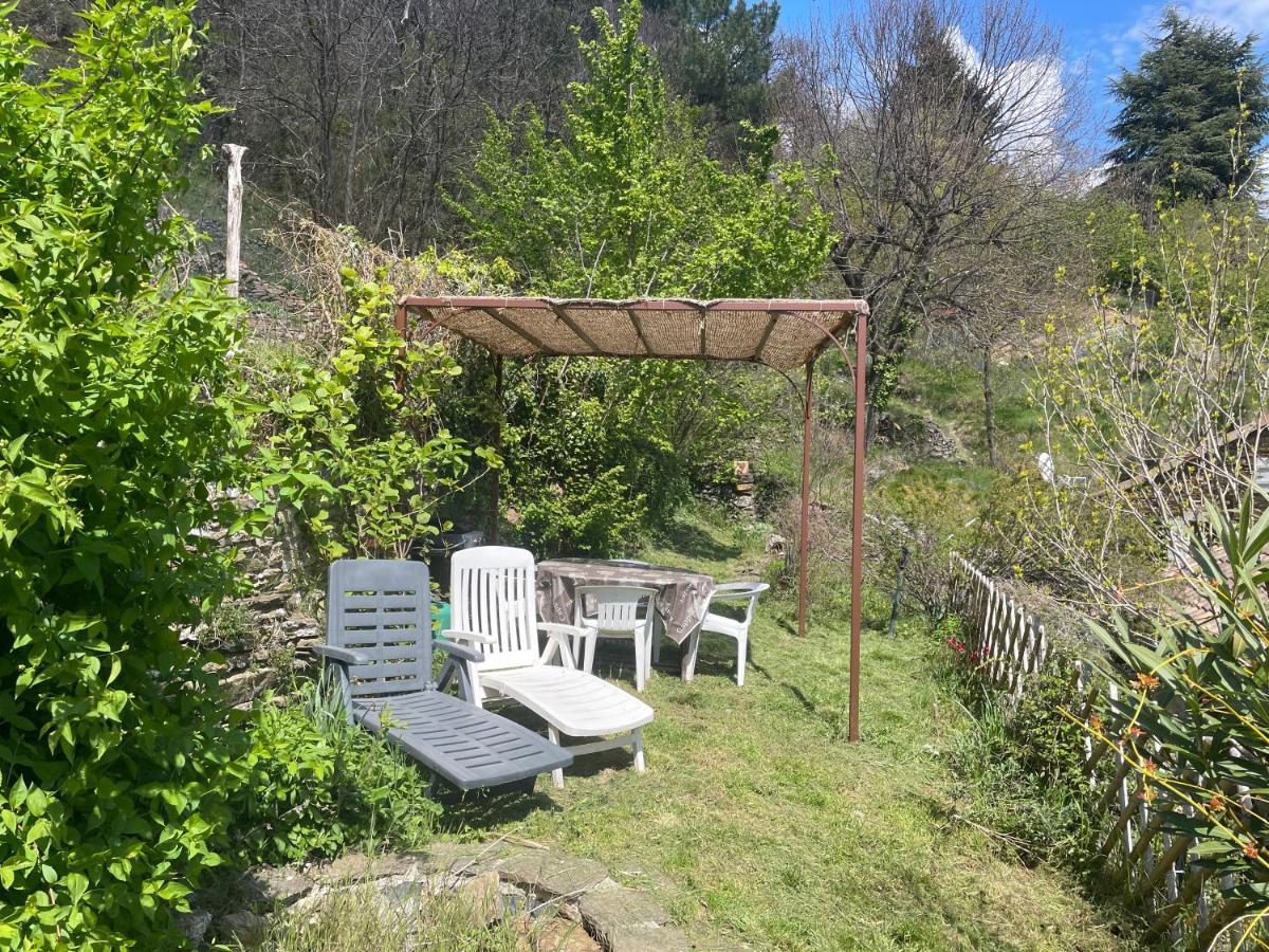 Charmant Petit Gite Au Coeur De L'Ardeche Saint-Melany Zewnętrze zdjęcie